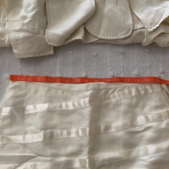 CHIC WHITE IVORY LINEN AND SILK SKIRT SUIT FLARE CUFF - Picture 13 of 16